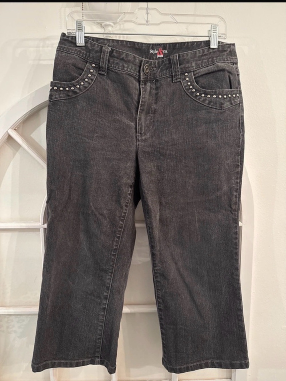 Y2K Black Women’s Jean Capri with embellished pockets 90s vibe early 2000’s